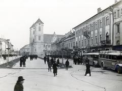 Magyarország, Gyöngyös, Fő (Hanisz) tér, a felvétel a Hungária szálloda előtt készült, szemben a Szent Bertalan-templom., 1936, Bor Dezső, templom, Fortepan #231294