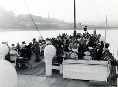 Hungary, Budapest V.,Budapest I., sétahajó a Dunán, a felvétel a hajó fedélzetén, a Székesfővárosi Zenekar hangversenye alkalmával készült., 1936, Bor Dezső, Budapest, Fortepan #231337