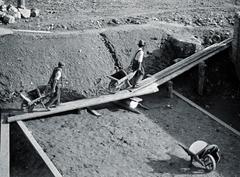 1940, Bor Dezső, Best of, plank, wheelbarrow, construction worker, construction, Fortepan #231564