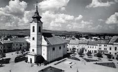 Szlovákia, Rimaszombat, Fő (Horthy Miklós) tér, Keresztelő Szent János-templom., 1942, Bor Dezső, templomtorony, templom, tér, felhő, látkép, Fortepan #231618