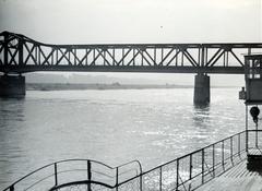 Austria, Vienna, Stadlauer Ostbahnbrücke / Stadlauer Brücke, vasúti híd a Duna felett., 1933, Bor Dezső, Fortepan #231737