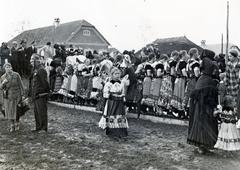 1933, Bor Dezső, folk costume, firefighter, pickaxe, audience, camera, Fortepan #231870