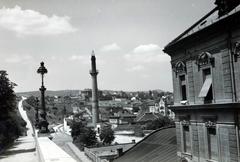 Magyarország, Gellérthegy, Budapest I., a Rác fürdő kéményének takarásában a Czakó utcai Elemi iskola, jobbra a Fehér sas téri iskola részlete látható., 1935, Bor Dezső, Budapest, Fortepan #231964