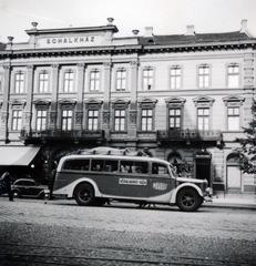 Slovakia, Košice, Hlavná ulica, Schalkház Szálló., 1940, Tordai György, Fortepan #233013