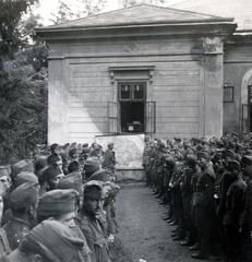 Magyarország, Nábrád, a felvétel a Botka-kastély előtt készült., 1940, Tordai György, Fortepan #233089