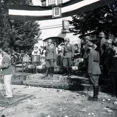 Románia,Erdély, Szászrégen, Piaţa Petru Maior (ekkor Horthy Miklós tér). A felvétel 1940. szeptember 9-én a magyar csapatok bevonulása idején készült., 1940, Tordai György, Fortepan #233180