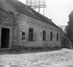 Magyarország, Sümeg, Szent István tér 5. Kecskeméty-ház., 1950, Építész, postaláda, posta, postahivatal, Fortepan #23356