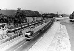 Magyarország, Budapest III., Szentlélek (Korvin Ottó) tér, HÉV megálló az Árpád hídról nézve., 1983, Gödi Digitális Fotóarchívum, Budapest, Fortepan #234130