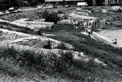 Hungary, Óbuda, Budapest III., katonavárosi amfiteátrum, háttérben balra a Viador utca - Szőlő utca kereszteződése., 1976, Gödi Digitális Fotóarchívum, amphitheater, military amphitheatre, container, Budapest, Fortepan #234150