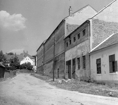 Magyarország, Vasvár, Járdányi utca, a mozi épületének hátoldala., 1952, Építész, utcakép, Fortepan #23467