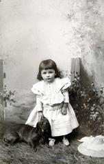 1900, Galambos Rita, kid, dog, Dachshund, Fortepan #234915