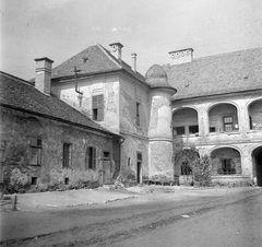 Magyarország, Mór, Szent István tér 6. Láncos (Luzsénszky) kastély, ma városháza., 1953, Építész, kastély, képarány: négyzetes, Fortepan #23560