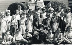 1957, Száraz Miklós György, osztálykép, Fortepan #236379