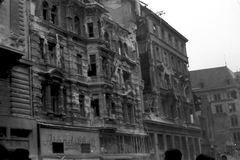 Magyarország, Budapest VII., Rákóczi út, az 52., 54. és 56 számú ház, tovább az Osvát (Miksa) utca torkolata., 1956, Juricza Tibor, háborús kár, forradalom, Budapest, épületkár, Fortepan #23645