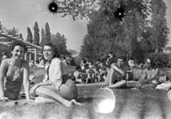 Hungary, Margit Islands, Budapest, Palatinus Strandfürdő., 1958, Szánthó Zoltán, bathing suit, Fortepan #24267