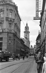 Magyarország, Pécs, Király (Kossuth Lajos) utca a Pécsi Nemzeti Színháztól a Széchenyi tér felé nézve., 1959, Szánthó Zoltán, utcakép, Fortepan #24378