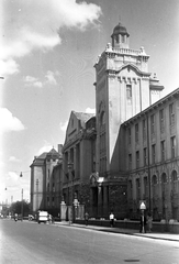 Magyarország, Pécs, Rákóczi út 80., Pécsi Orvostudományi Egyetem (később Pécsi Tudományegyetem Közgazdaságtudományi Kar)., 1959, Szánthó Zoltán, utcakép, Fortepan #24389