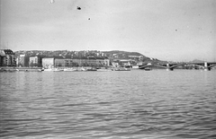 Magyarország, Budapest, Bem rakparti házak és a Margit híd budai hídfője a Dunáról nézve., 1959, Szánthó Zoltán, Fortepan #24426