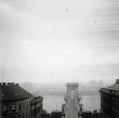 Magyarország, Budapest I., látkép a Széchenyi Lánchíddal., 1935, Lőrincze Judit, Duna, Budapest, függőhíd, William Tierney Clark-terv, Fortepan #24508