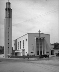 Magyarország, Budapest II., Pasaréti tér, Páduai Szent Antal-templom., 1935, Kurutz Márton, templom, utcakép, automobil, Budapest, Rimanóczy Gyula-terv, Fortepan #24680