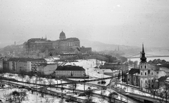 Magyarország, Tabán, Budapest I., látkép a Budavári Palotával (korábban Királyi Palota) a Gellérthegyről., 1966, Tóth Károly dr, tél, hó, Duna, Budapest, függőhíd, William Tierney Clark-terv, Fortepan #24906