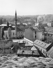 Hungary, Eger, látkép a várból. A Szent Sebestyén vértanú templom (volt irgalmasok temploma) előtti téren a Minaret., 1968, Tóth Károly dr, roof, plan view, Fortepan #24953