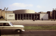 Németország, Berlin, Kelet-Berlin, Karl-Marx-Allee, Kosmos mozi., 1970, Fortepan/Album061, NDK, Kelet-Berlin, színes, Fortepan #250044