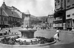 Magyarország, Pécs, Széchenyi tér, Zsolnay-kút., 1953, Fortepan/Album061, kút, kupola, kerámia, Fortepan #250063