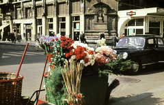 Belgium, Bruxelles, Place de la Bourse / Beursplein, a Rue Auguste Orts / August Ortsstraat sarkánál, 1964, Pozsgay Eszter, Fortepan #250091