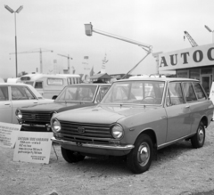 Horvátország, Zágráb, Zágrábi Nemzetközi Vásár., 1970, Vimola Károly, Datsun-márka, Datsun 1000, Fortepan #250279