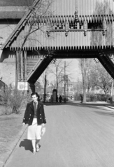 Magyarország, Budapest XIX., Wekerletelep, Hungária út, Zrumeczky-kapu, háttérben a Kós Károly (Petőfi) tér., 1973, Vimola Károly, Budapest, Fortepan #250293