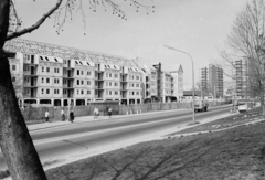 Magyarország, Vác, a Földváry Károly tér Petőfi Sándor utca - Hattyú utca közötti házsora., 1988, Vimola Károly, Fortepan #250329