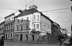 Szlovákia, Pozsony, Ventúrska (Ventur utca) - Panská (Szilágyi Dezső utca) sarok., 1973, Tóth Károly dr, Csehszlovákia, Zastava-márka, utcakép, Fiat-márka, utcanévtábla, Fortepan #25040