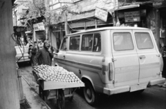 Törökország, Isztambul, Kıble Çeşme Caddesi., 1988, Vimola Károly, Ford Transit, Ford-márka, kézikocsi, Fortepan #250420