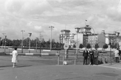 Németország, Berlin, Kelet-Berlin, Pariser Platz, a háttérben a nyugat-berlini oldalon a Reichstag épülete., 1971, Vimola Károly, NDK, Fortepan #250565