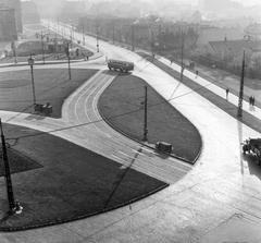 Magyarország, Óbuda, Budapest III., Flórián tér, szemben a Pacsirtamező (Korvin Ottó) utca., 1959, FŐMTERV, Domonkos Endre, Budapest, madártávlat, köztéri óra, Fortepan #251196