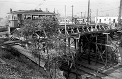 Hungary, Budapest IX., hídépítés a Mester utca felett a Fék (Markusovszky) utcánál, a Gubacsi út - Könyves Kálmán körút közötti villamos vonalszakaszán., 1960, FŐMTERV, Budapest, Best of, tram, armouring, ailanthus, Fortepan #251318