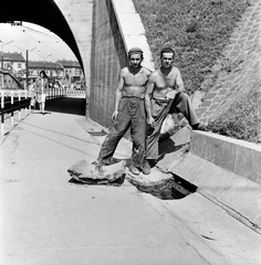 Hungary, Budapest II.,Budapest XII., a felvétel a Krisztina körút felől a Széll Kálmán (Moszkva) térre vezető villamos aluljárónál készült., 1960, FŐMTERV, Budapest, half-naked, Fortepan #251338