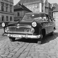 Hungary, Budapest I., Kapisztán tér, háttérben a Magyar Országos Levéltár épülete., 1960, FŐMTERV, number plate, Budapest, Simca-brand, Fortepan #251365