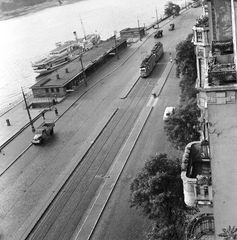 Hungary, Budapest V., Belgrád rakpart, a MAHART nemzetközi hajóállomása., 1960, FŐMTERV, Budapest, tram, commercial vehicle, flat roof, Fortepan #251377