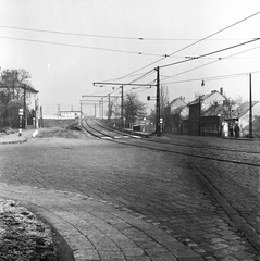 Hungary, Budapest XXII., Leányka utca, balra a Vihar utca, a Kővirág sor és a vasút feletti HÉV felüljáró felé vezető sínpár., 1961, FŐMTERV, Budapest, Fortepan #251624