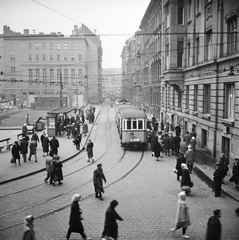 Magyarország, Budapest XIII., Kádár utca a Visegrádi utca felől a Váci út felé nézve, villamos-végállomás., 1962, FŐMTERV, Domonkos Endre, Budapest, villamos, Fortepan #251712