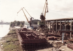 Magyarország, Budapest XIII., Népsziget, Ganz Hajó-és darugyár., 1984, Super8 Alapítvány, színes, daru, nehézipar, gyár, hajógyártás, Budapest, Fortepan #25177