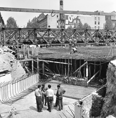 Magyarország, Budapest V.,Budapest VIII., Astoria kereszteződés, szemben az aluljáró építésénél felhasznált Zagyva híd., 1963, FŐMTERV, Domonkos Endre, Budapest, Fortepan #251794