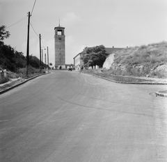 Magyarország, Budapest XXII., Jókai Mór utca, jobbra a Dézsmaház utca torkolata. Szemben a Tűzoltóság tornya., 1963, FŐMTERV, Domonkos Endre, Budapest, Fortepan #251801