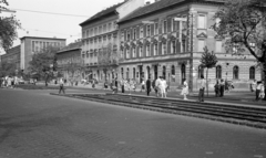 Magyarország, Budapest XIII., Váci út, a túloldalon balra az Akkumulátor és Szárazelemgyár, jobbra.a Fiastyúk (Thälmann) utca torkolata., 1963, FŐMTERV, Domonkos Endre, Budapest, sínpálya, Fortepan #251828