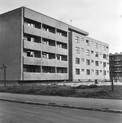 Magyarország, Óbuda, Budapest III., Kísérleti lakótelep, Gyenes utca, szemben a Selyem utca 4. szám alatti ház., 1963, FŐMTERV, Domonkos Endre, Budapest, Fortepan #251885