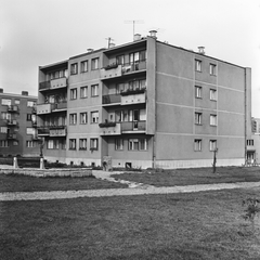 Magyarország, Óbuda, Budapest III., Kísérleti lakótelep, a Gyenes utca 22. számú ház Bécsi úti felőli homlokzata., 1963, FŐMTERV, Domonkos Endre, Budapest, Fortepan #251888