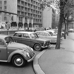 Magyarország, Budapest V., Petőfi tér, szemben a Régi posta utca 2-es számú ház, balra a Dunakert., 1963, FŐMTERV, Domonkos Endre, Budapest, Fortepan #251919