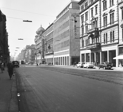 Magyarország, Budapest VII.,Budapest VIII., Rákóczi út a Nagykörút felé nézve, jobbra az Osvát utca torkolata., 1963, FŐMTERV, Domonkos Endre, Budapest, Fortepan #251954